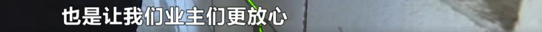 DƬ